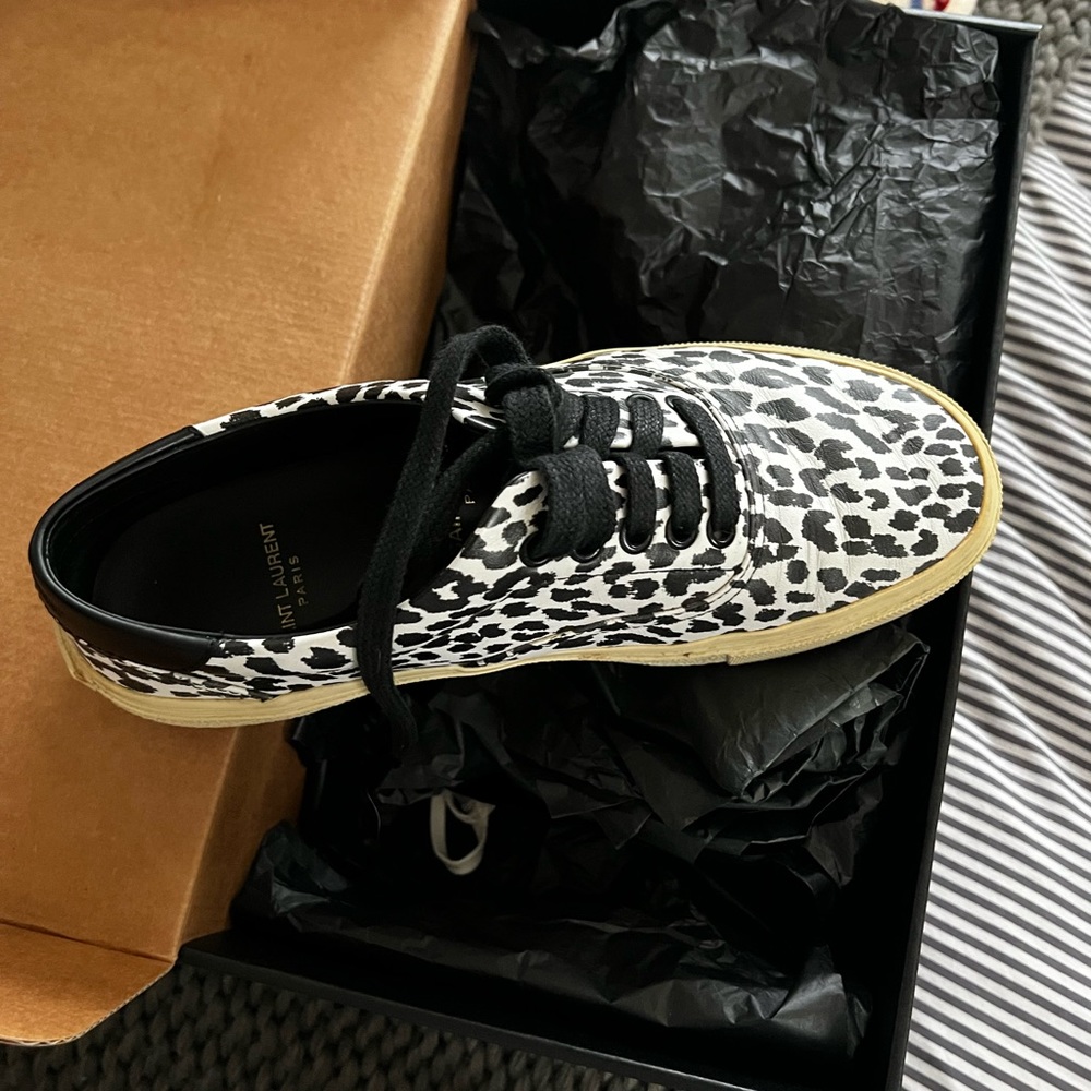 Saint Laurent cheetah sneaker 39